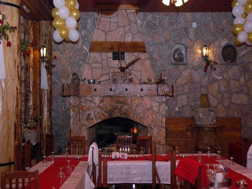 Hotel Borici シェニツァ エクステリア 写真