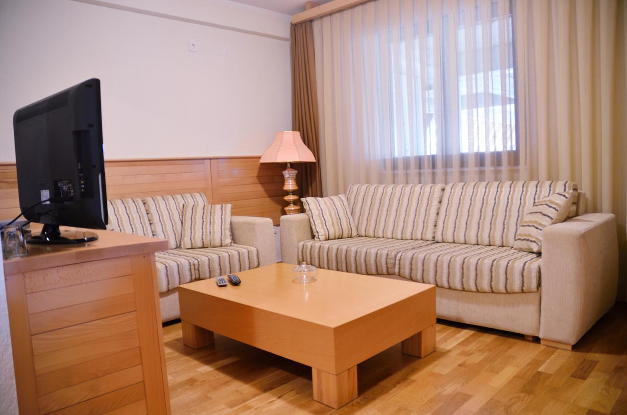 Hotel Borici シェニツァ エクステリア 写真